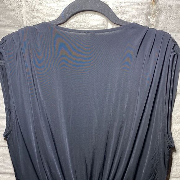 NWT MSRP $88 Marciano Barbara Top Women's Size Medium - Picture 12 of 12